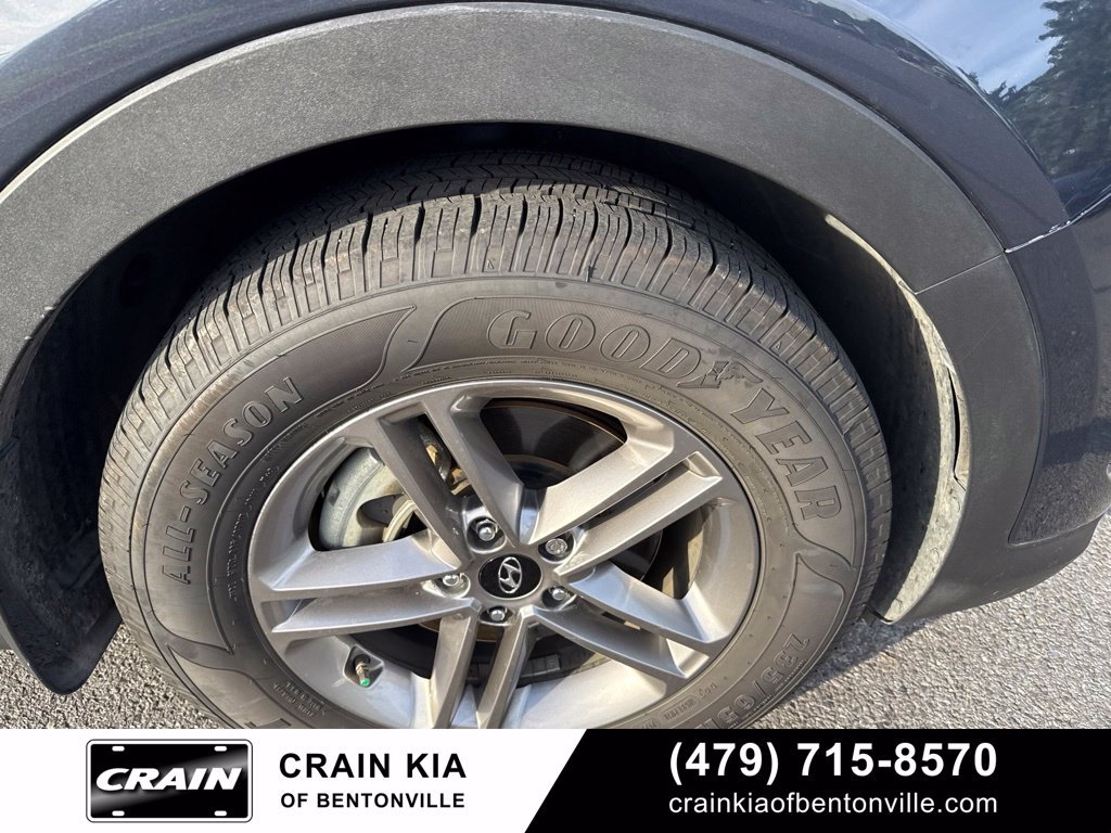 Used 2017 Hyundai Santa Fe Sport FWD image 24