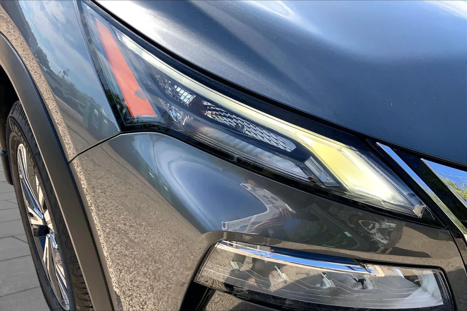 Used 2023 Nissan Rogue SV w/ SV Premium B Package FWD image 26