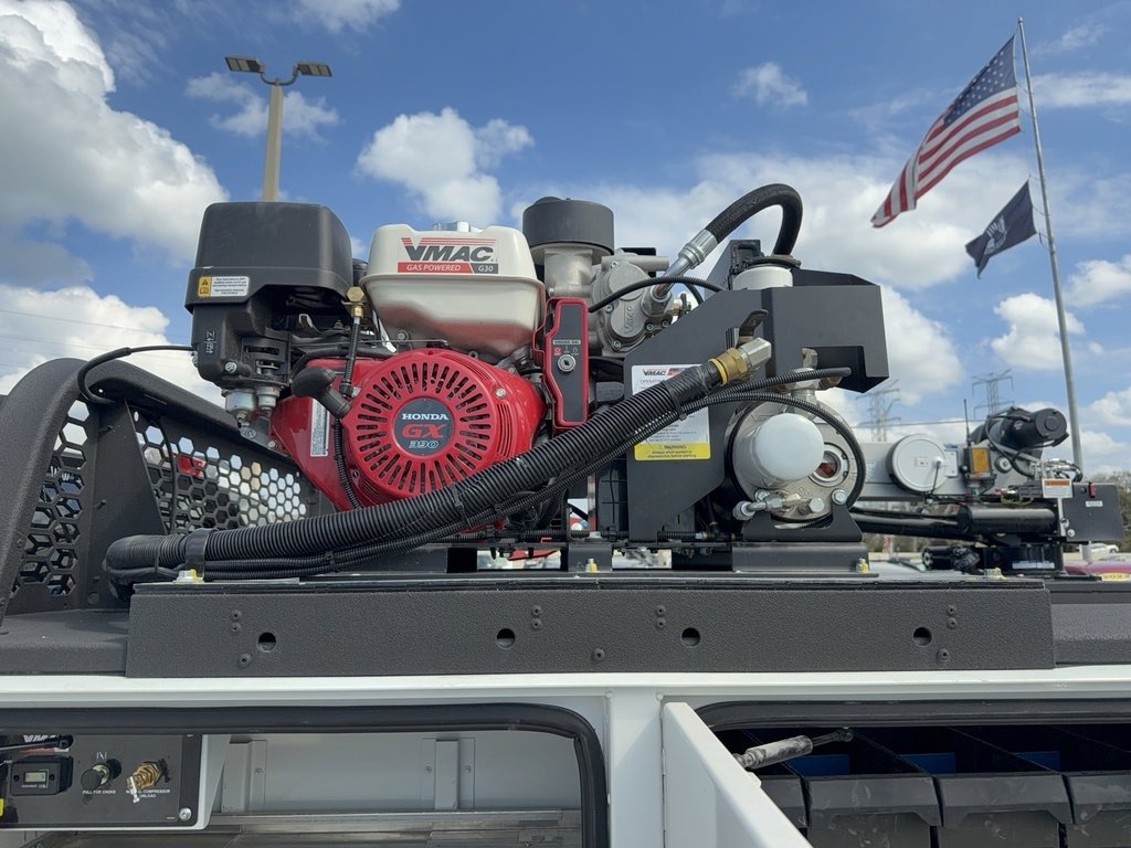 New 2026 Ford F350 XL w/ XL Chrome Package image 23