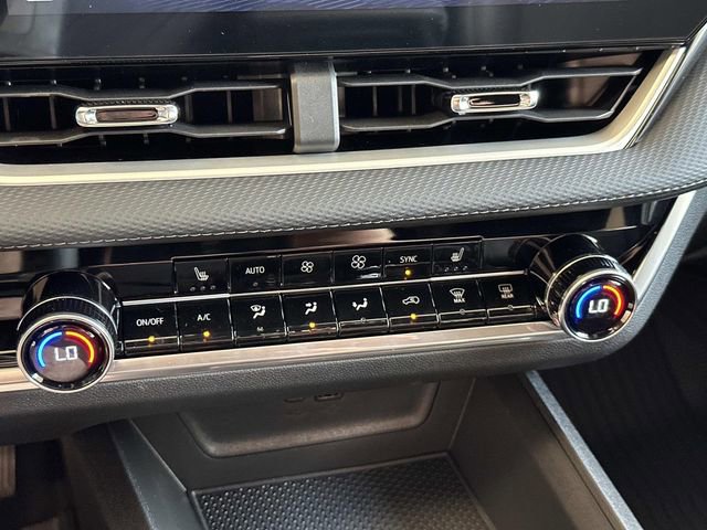 New 2026 Chevrolet Equinox LT w/ Convenience Package II image 32