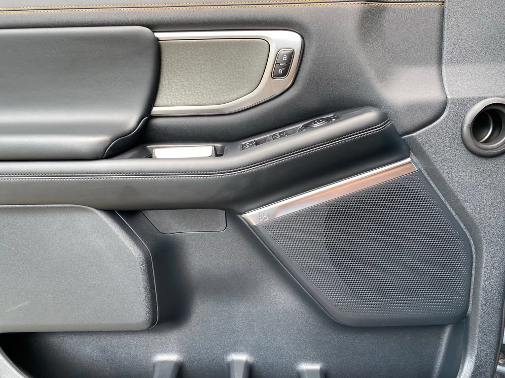 Used 2025 Ford Expedition Tremor AWD/4WD image 23
