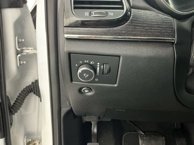 Used 2020 Jeep Grand Cherokee High Altitude AWD/4WD image 26