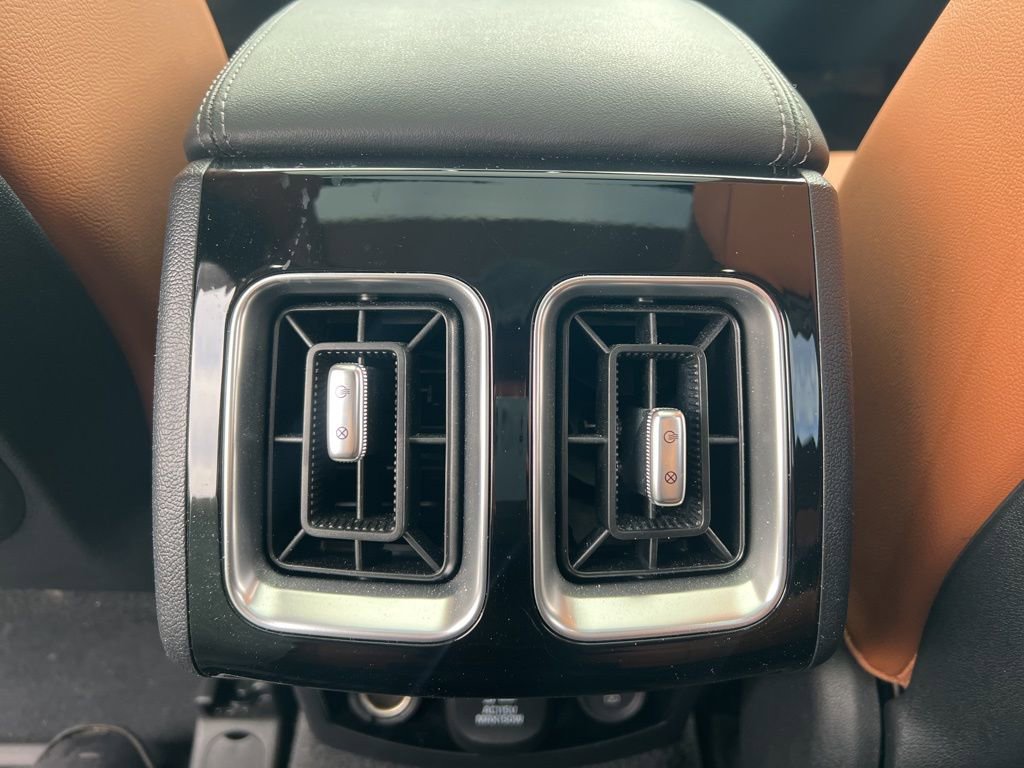 Used 2023 Kia Sorento SX Prestige image 30