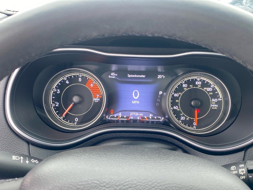 Used 2022 Jeep Cherokee Limited AWD/4WD image 19