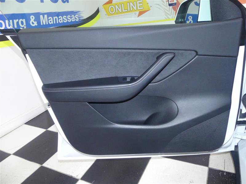 Used 2021 Tesla Model Y 2WD image 23