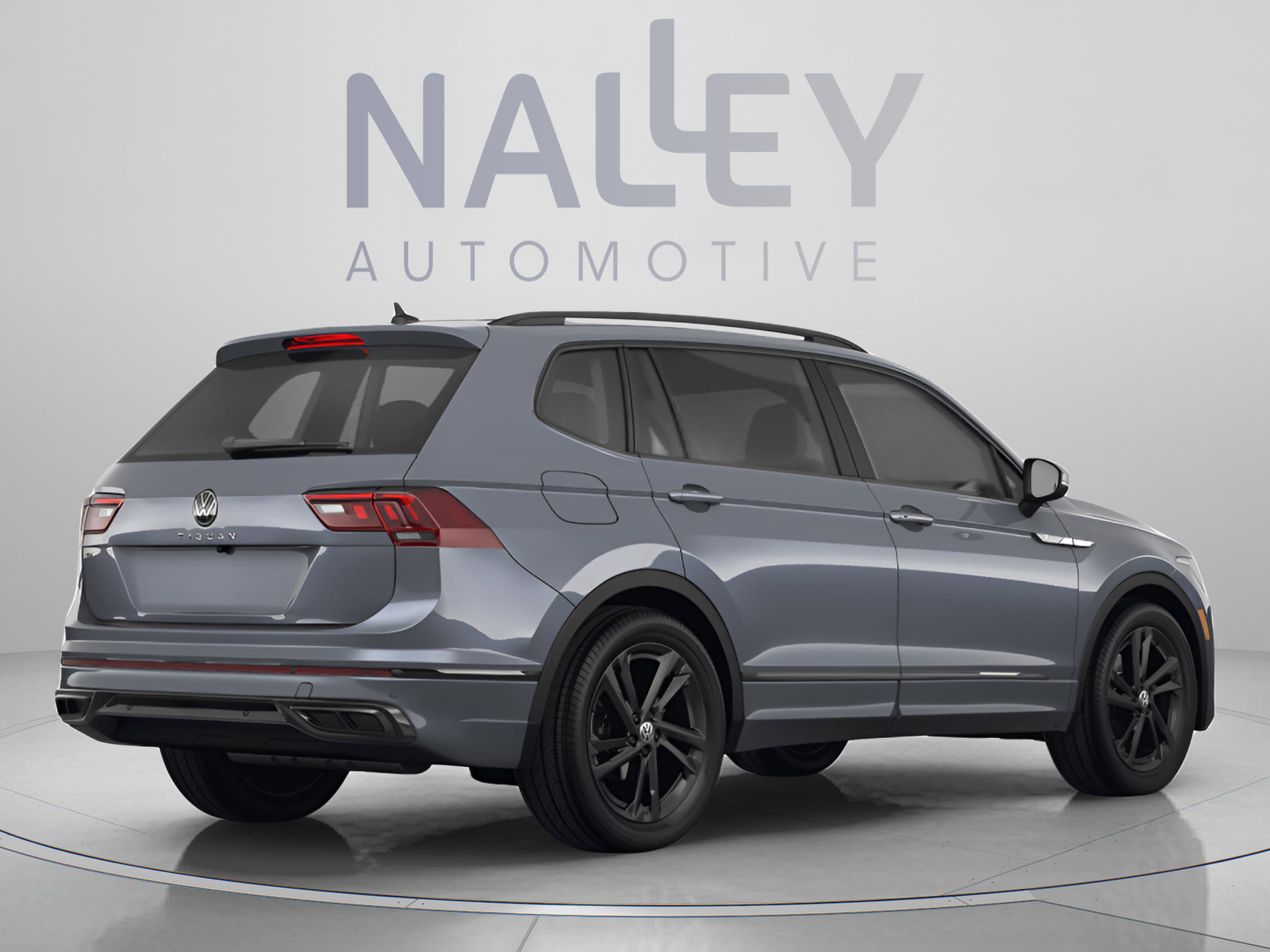 Used 2023 Volkswagen Tiguan S w/ Driver Assistance Package AWD/4WD image 3