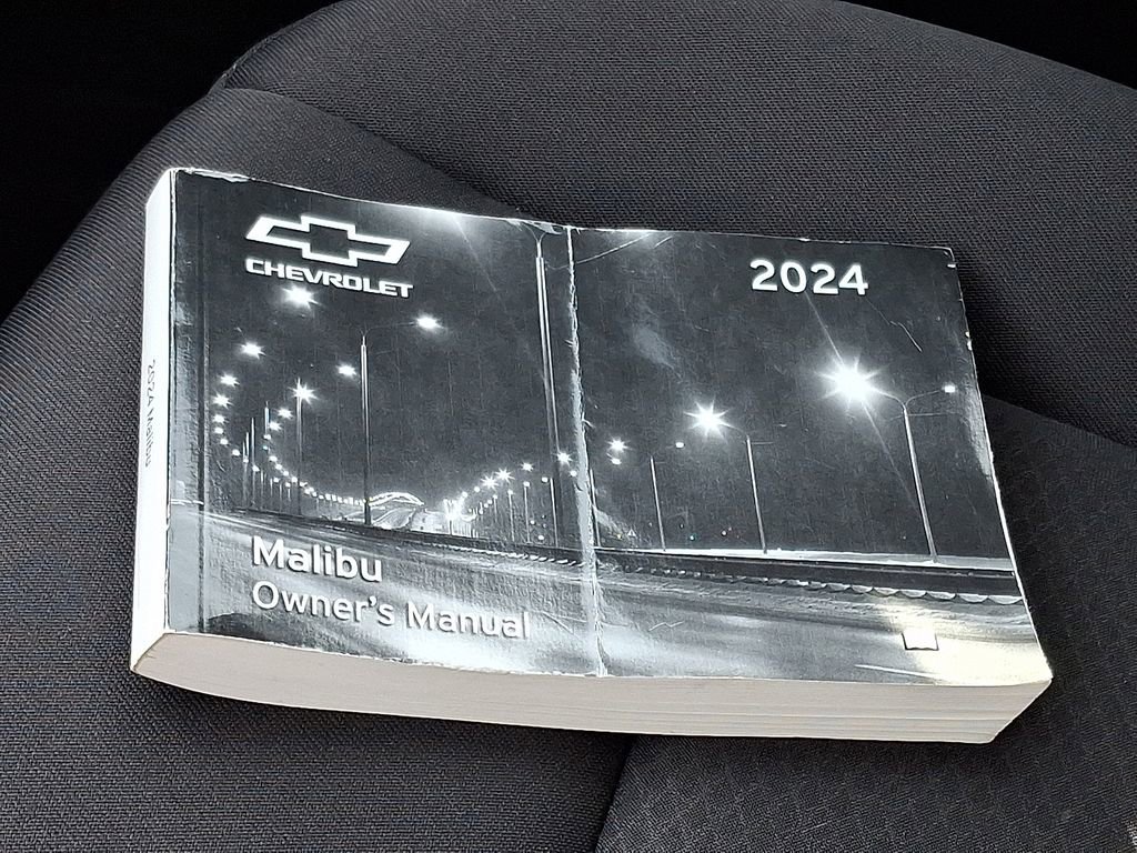 Used 2024 Chevrolet Malibu RS image 26