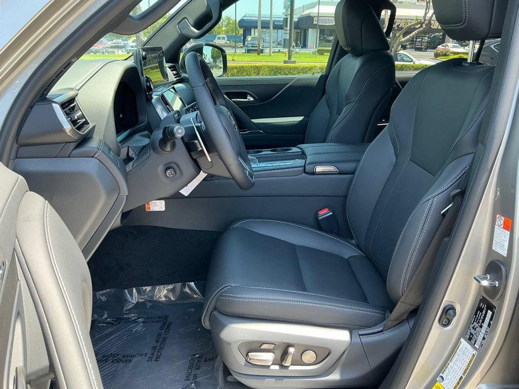 New 2026 Lexus LX 700h Luxury AWD/4WD image 13