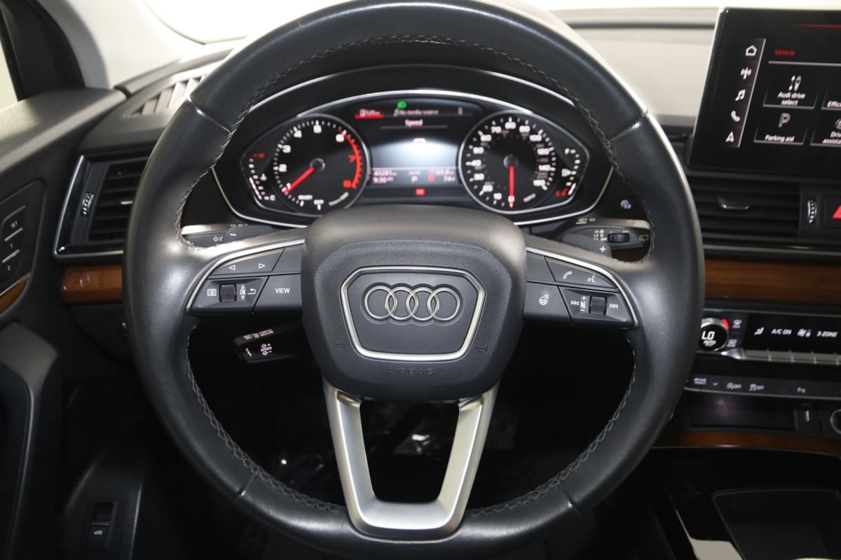 Used 2022 Audi Q5 2.0T Premium w/ Convenience Package AWD/4WD image 35