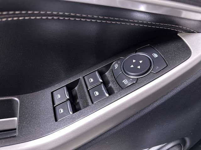 Used 2022 Ford Explorer XLT image 24