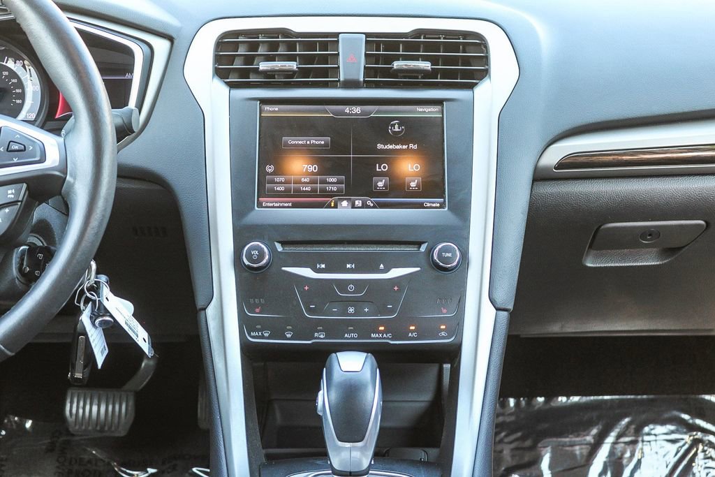 Used 2014 Ford Fusion Energi SE image 17