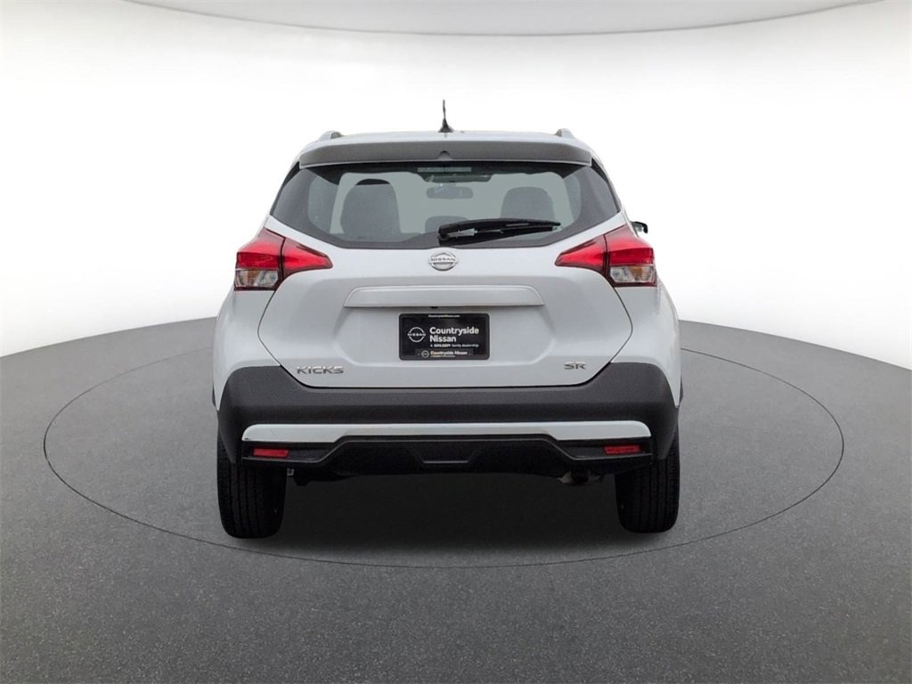 Used 2019 Nissan Kicks SR image 6
