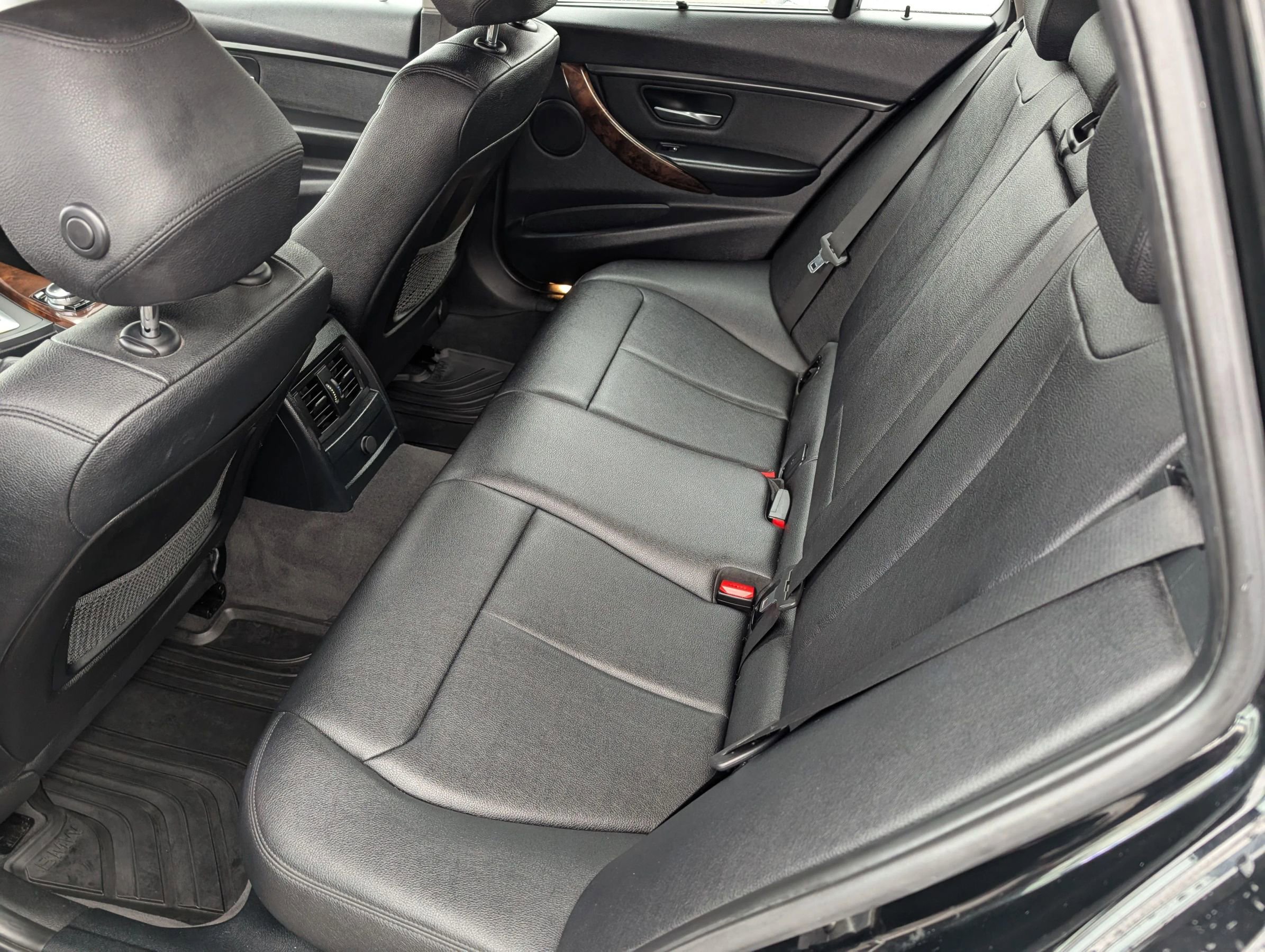 Used 2014 BMW 328d xDrive Wagon image 17