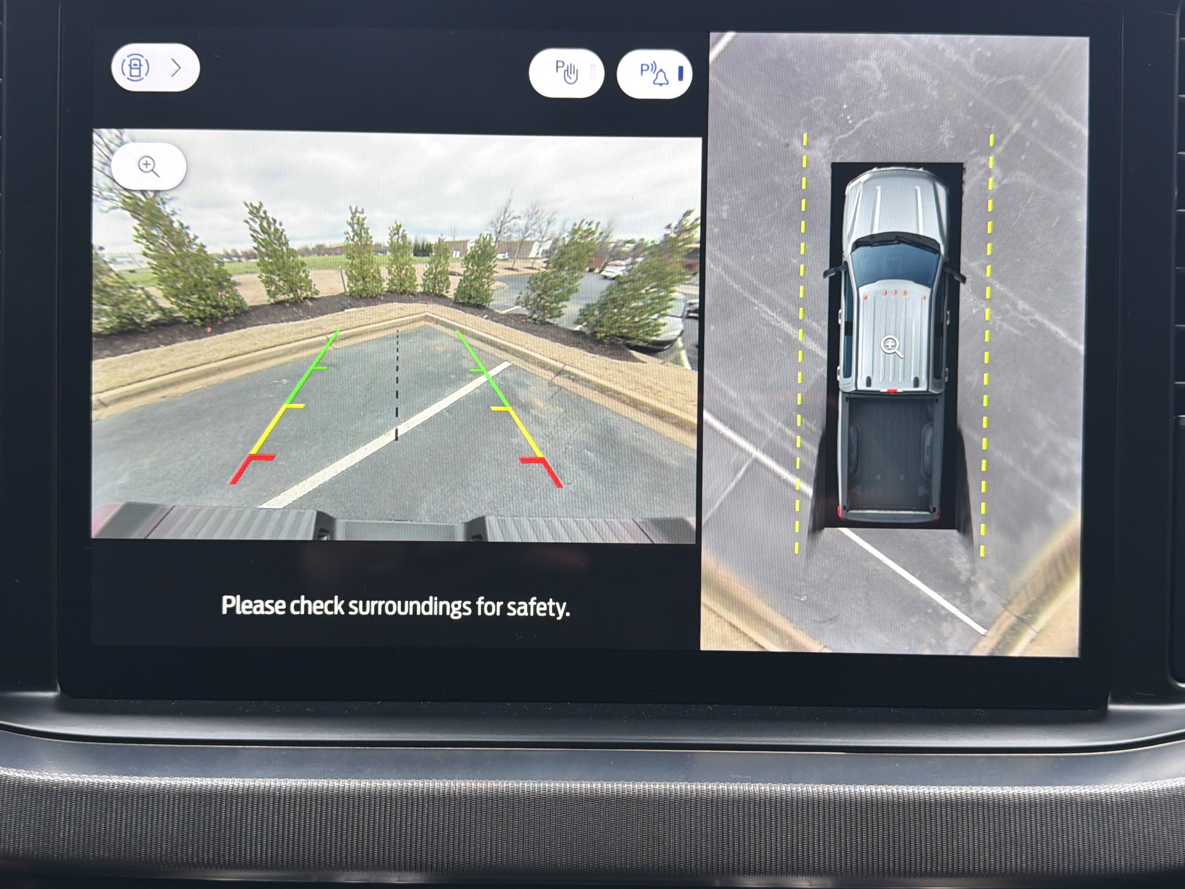 Used 2025 Ford F450 Platinum w/ Platinum Plus Package image 14