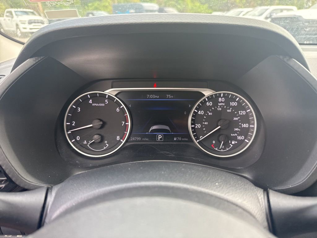 Used 2025 Nissan Sentra SV image 14