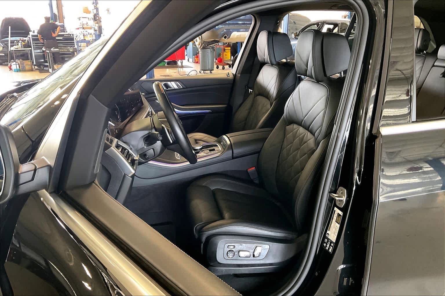 Used 2025 BMW X5 xDrive40i AWD/4WD image 7