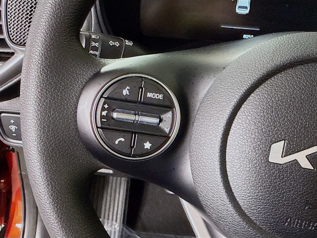 Certified 2023 Kia Soul LX w/ LX Technology Package FWD image 20