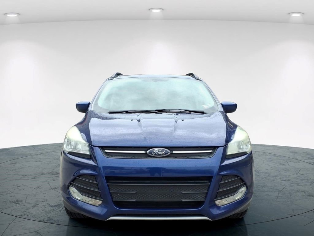 Used 2016 Ford Escape SE w/ Equipment Group 201A AWD/4WD image 2
