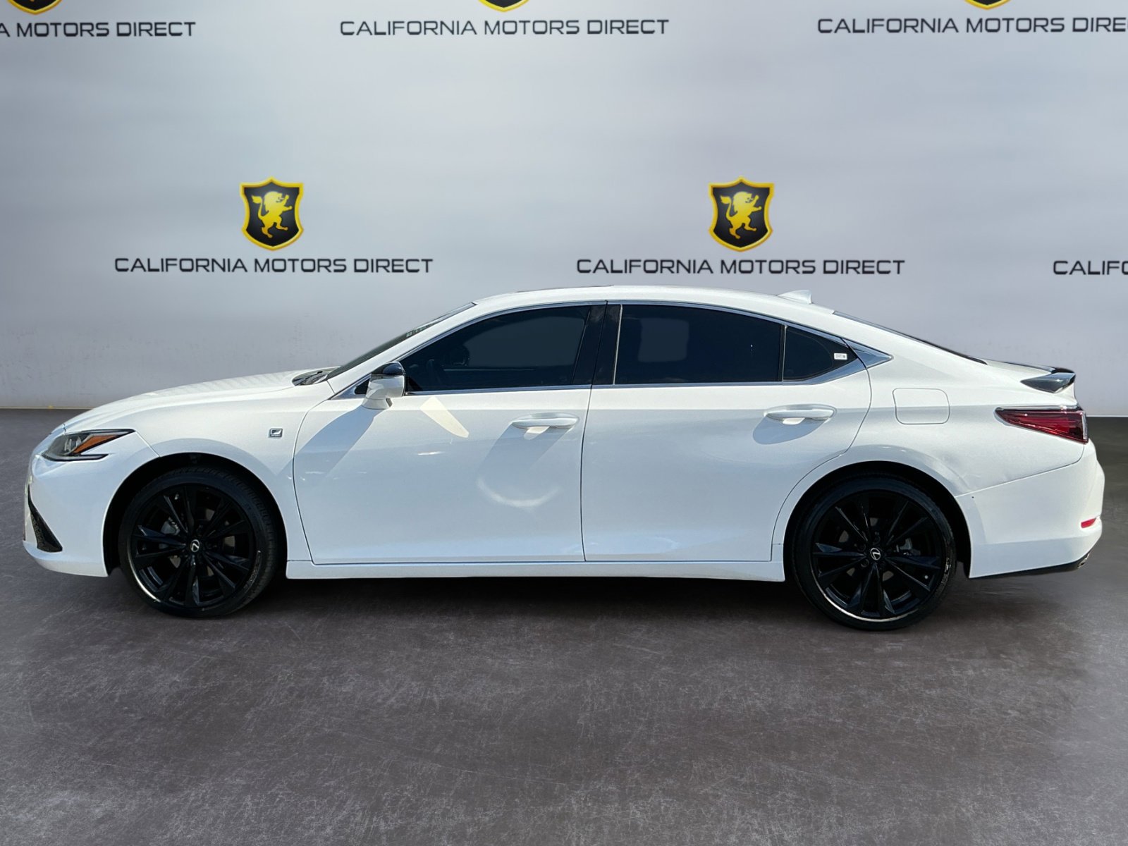 Used 2023 Lexus ES 350 F Sport w/ Accessory Package (Z2) image 8