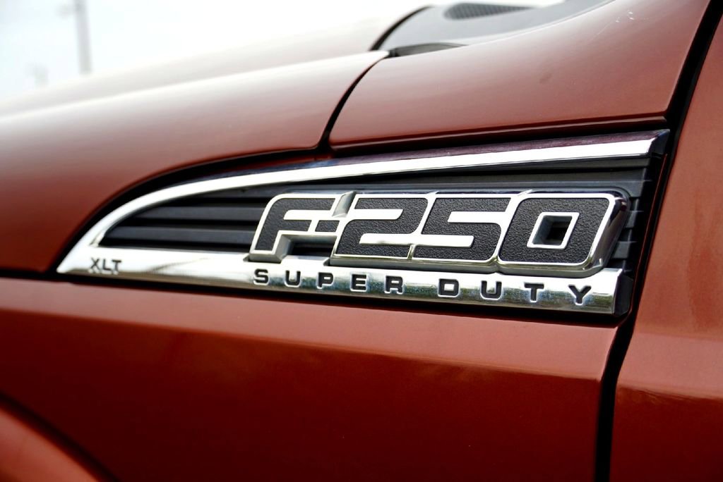 Used 2015 Ford F250 XLT w/ XLT Premium Package image 11