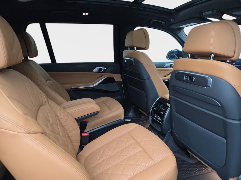 New 2026 BMW X7 xDrive40i w/ M Sport Package image 11