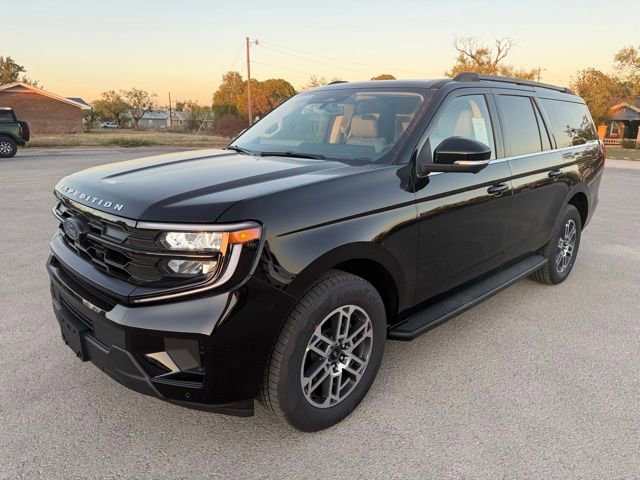 New 2025 Ford Expedition Max Active image 3