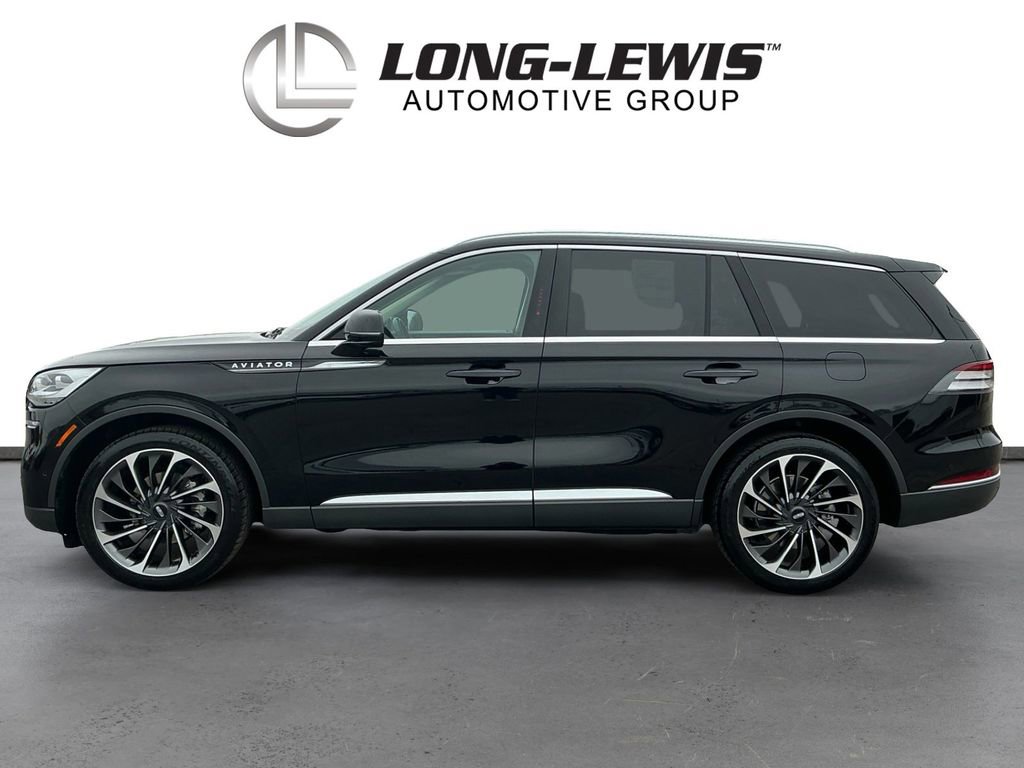Used 2020 Lincoln Aviator Reserve w/ Equipment Group 202A image 2