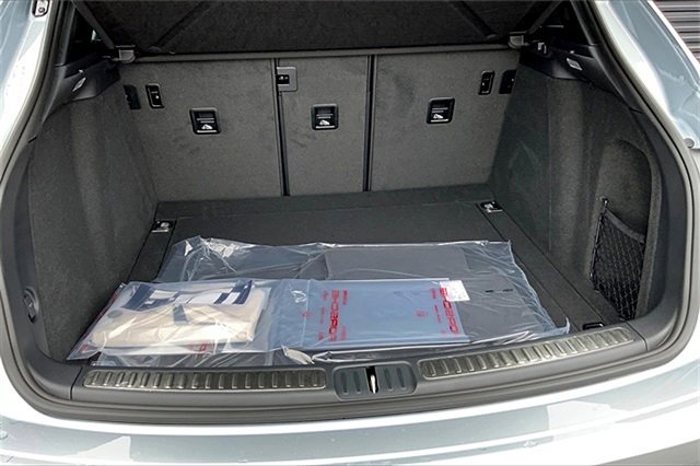 New 2025 Porsche Macan image 20