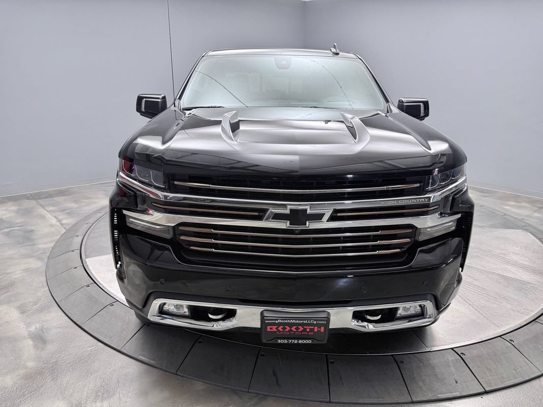 Used 2021 Chevrolet Silverado 1500 High Country w/ Technology Package AWD/4WD image 2