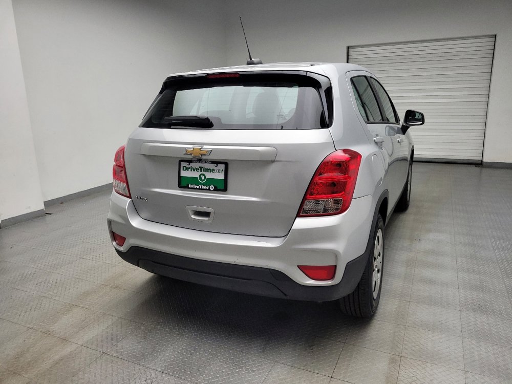 Used 2017 Chevrolet Trax LS FWD image 7