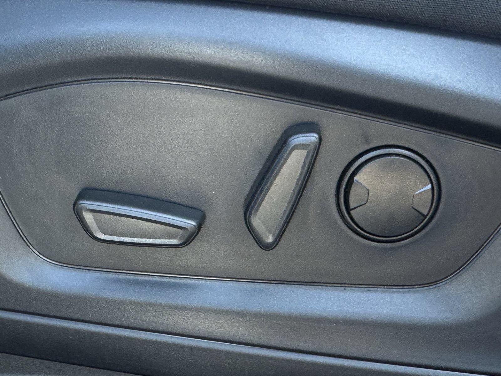 New 2026 Ford Explorer Active RWD image 22