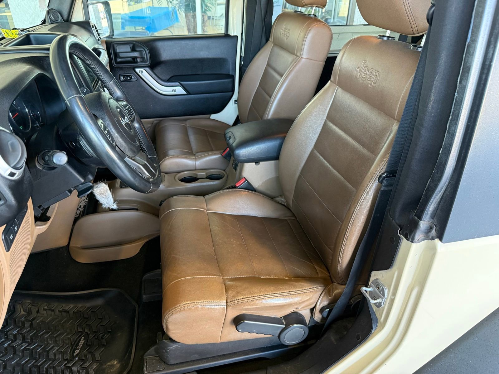 Used 2011 Jeep Wrangler Rubicon w/ PWR Convenience Group image 31