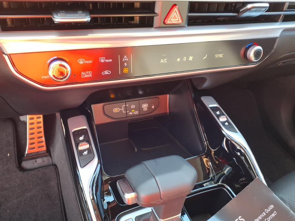 New 2025 Kia Sorento SX image 23