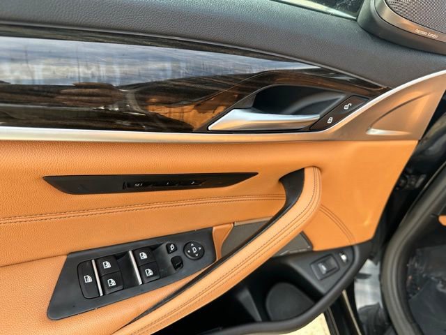 Used 2023 BMW 530e xDrive w/ Premium Package AWD/4WD image 19