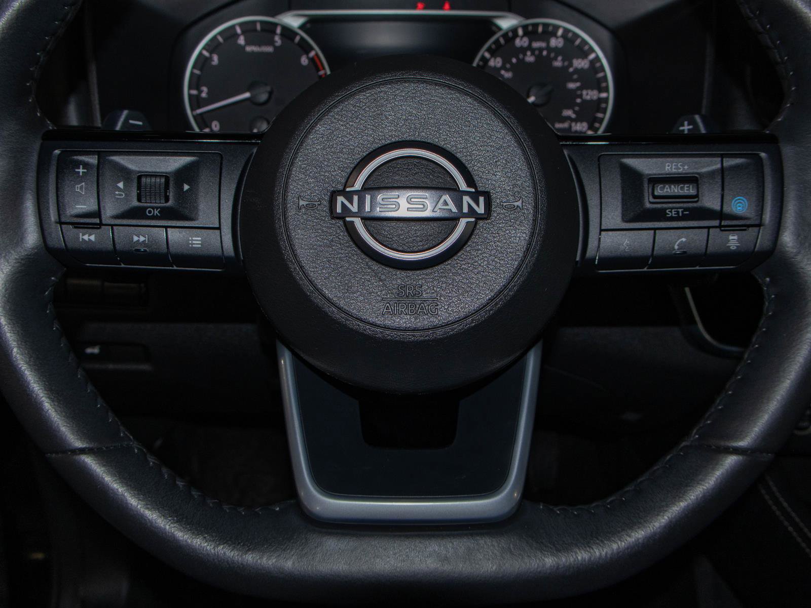 Used 2023 Nissan Rogue SL image 11