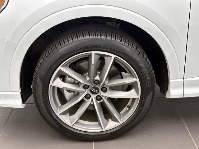 Used 2025 Audi Q3 2.0T Premium w/ Convenience Package AWD/4WD image 8