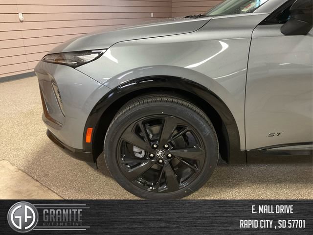 New 2025 Buick Envision Sport Touring image 12