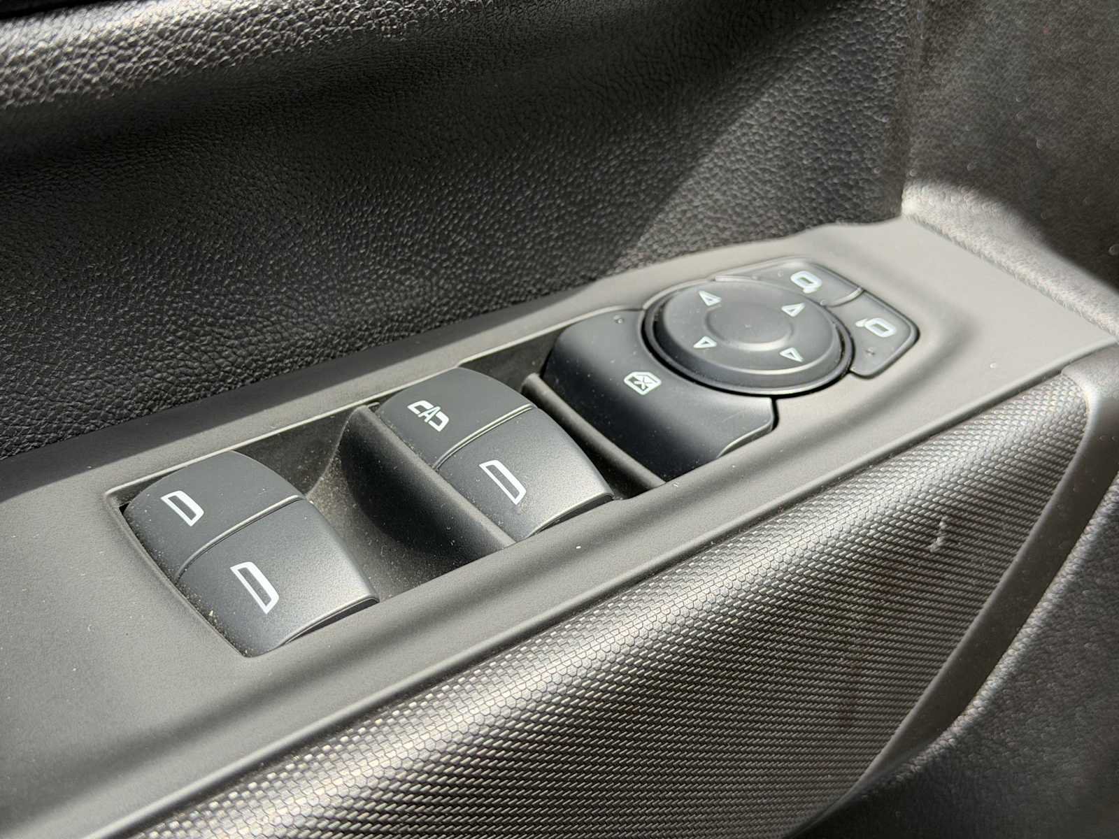 Used 2025 Chevrolet Silverado 2500 Custom AWD/4WD image 10