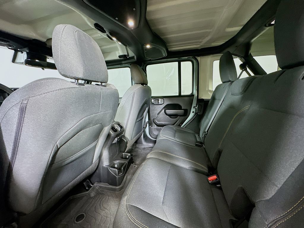Used 2024 Jeep Wrangler Willys image 13