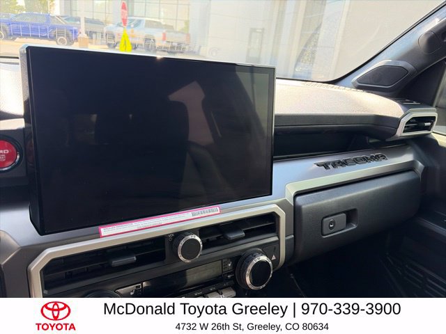 Used 2024 Toyota Tacoma TRD Off-Road w/ TRD Off Road Premium Package AWD/4WD image 9