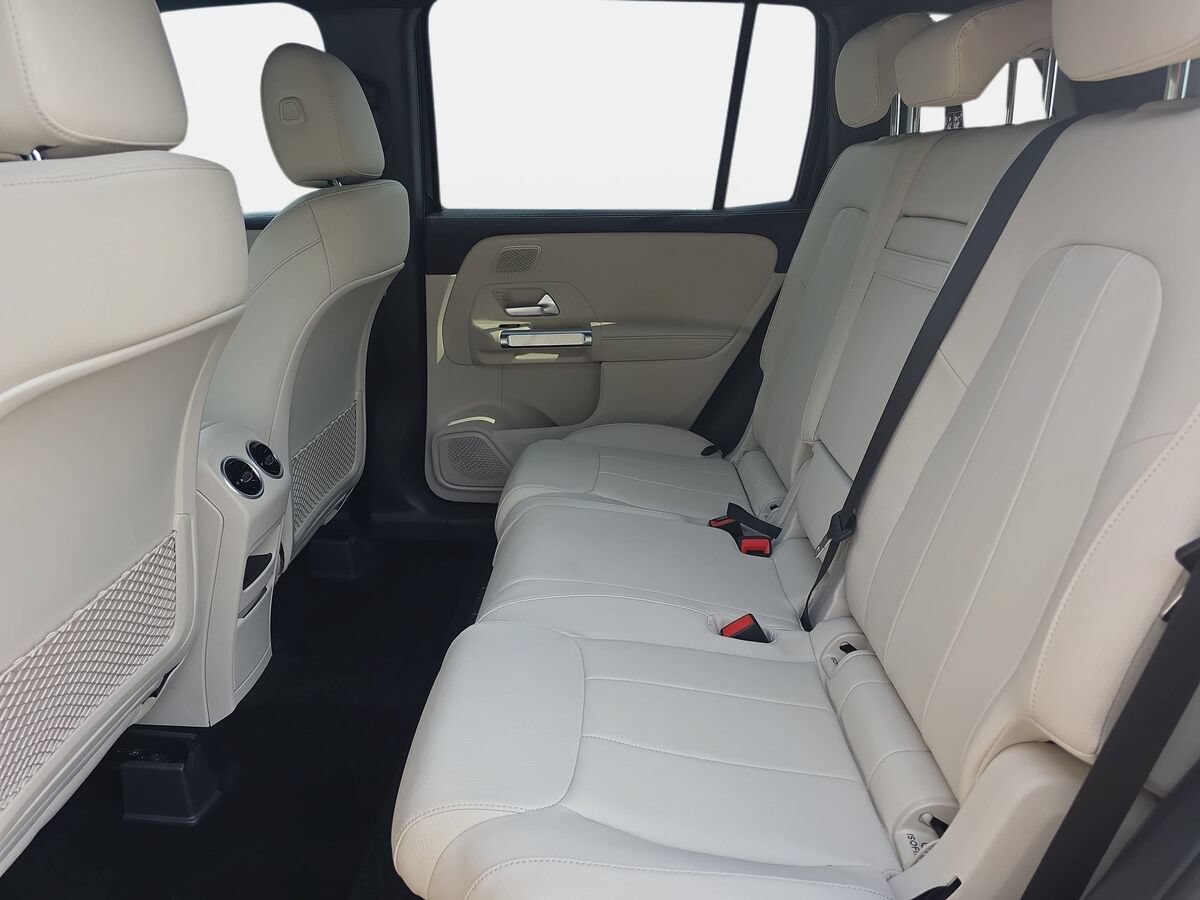 New 2026 Mercedes-Benz GLB 250 image 14