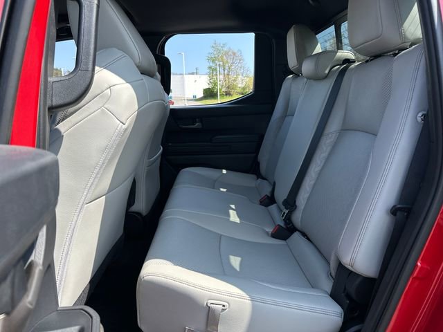 Used 2025 Toyota Tacoma Limited AWD/4WD image 26
