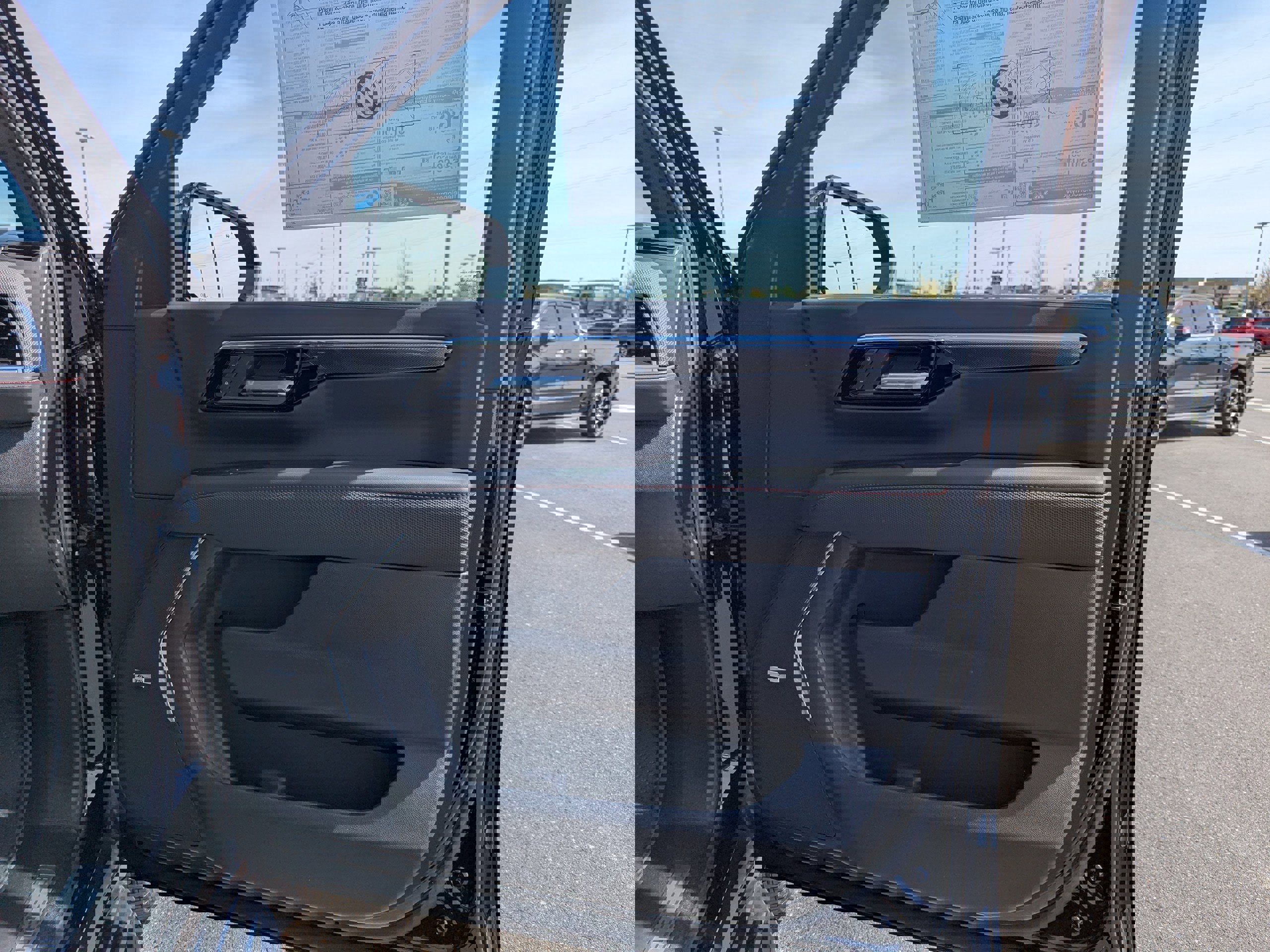 New 2026 Chevrolet Suburban RST image 43