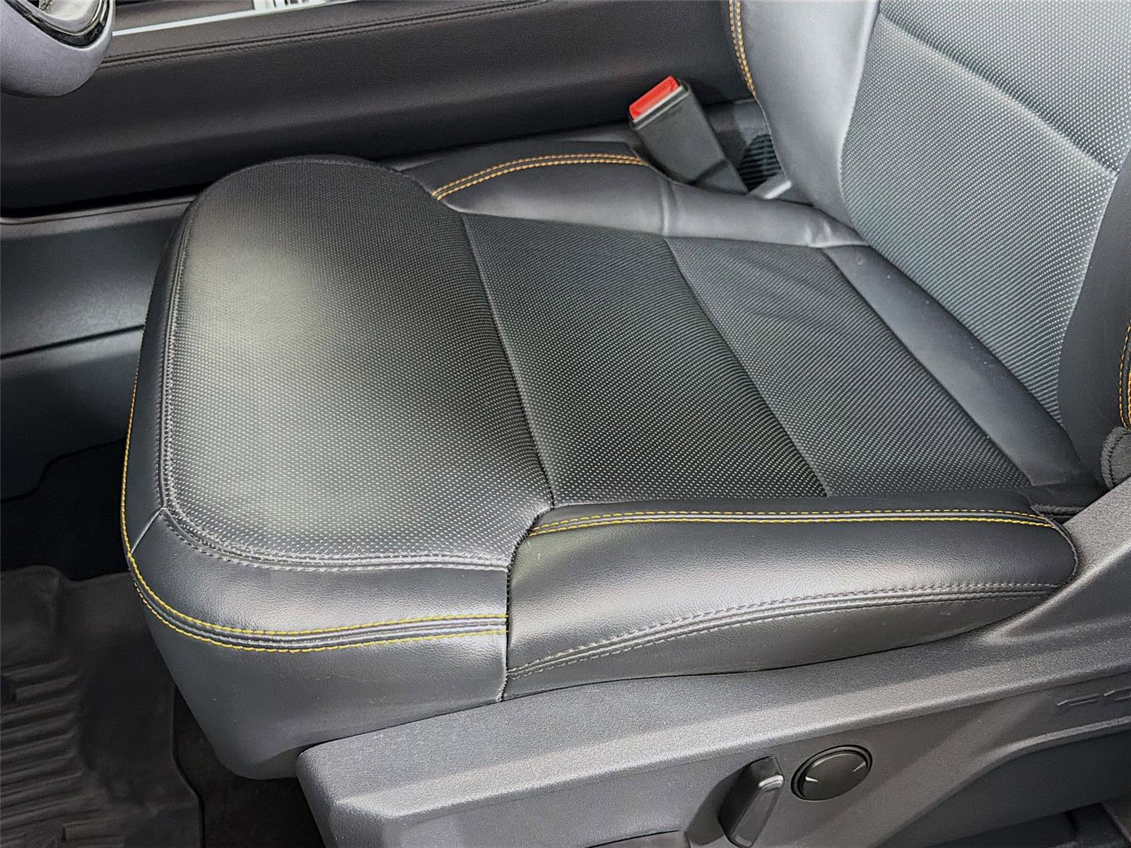 Used 2025 Ford Expedition Tremor image 22