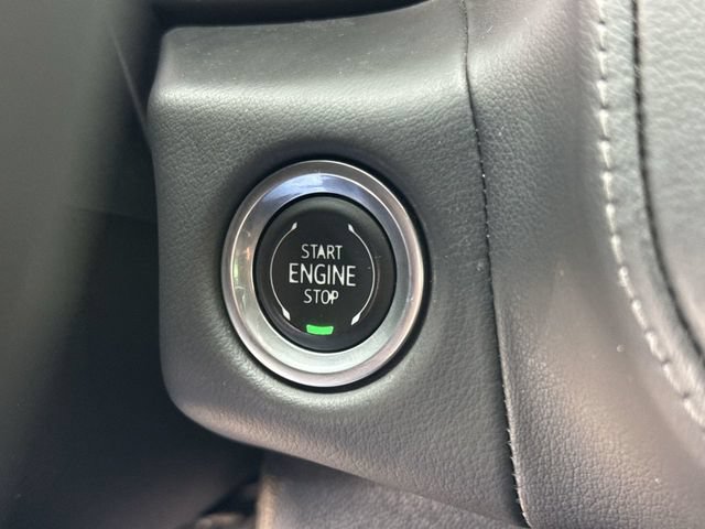 Used 2024 Chevrolet Tahoe Z71 w/ Z71 Off-Road Package AWD/4WD image 18
