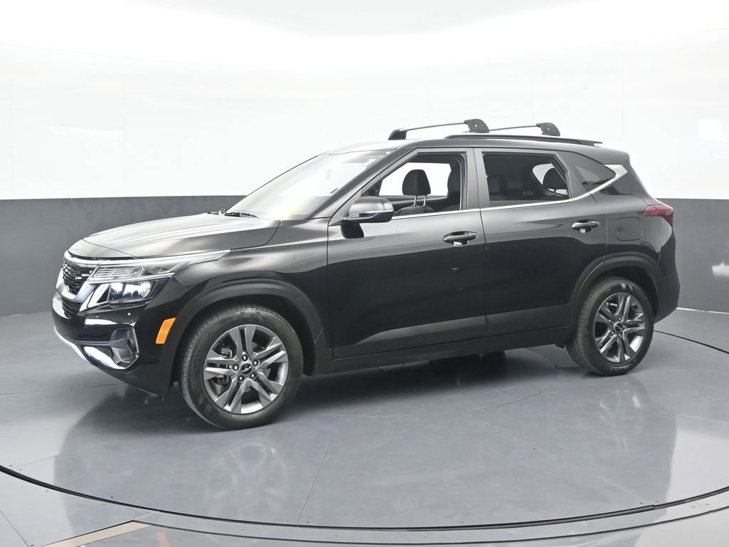 Used 2023 Kia Seltos S image 2