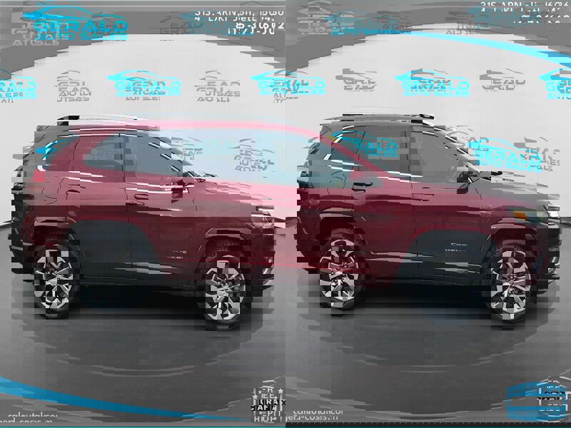 Used 2019 Jeep Cherokee Overland w/ Technology Group image 5