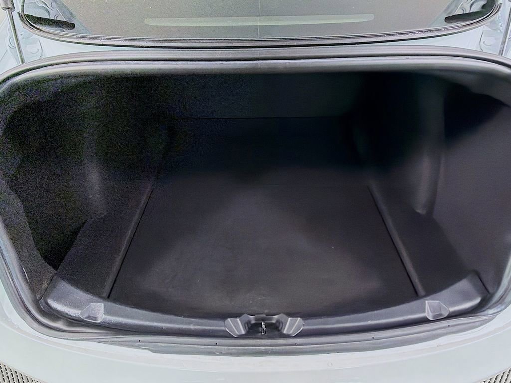 Used 2020 Tesla Model 3 Standard Range RWD image 28