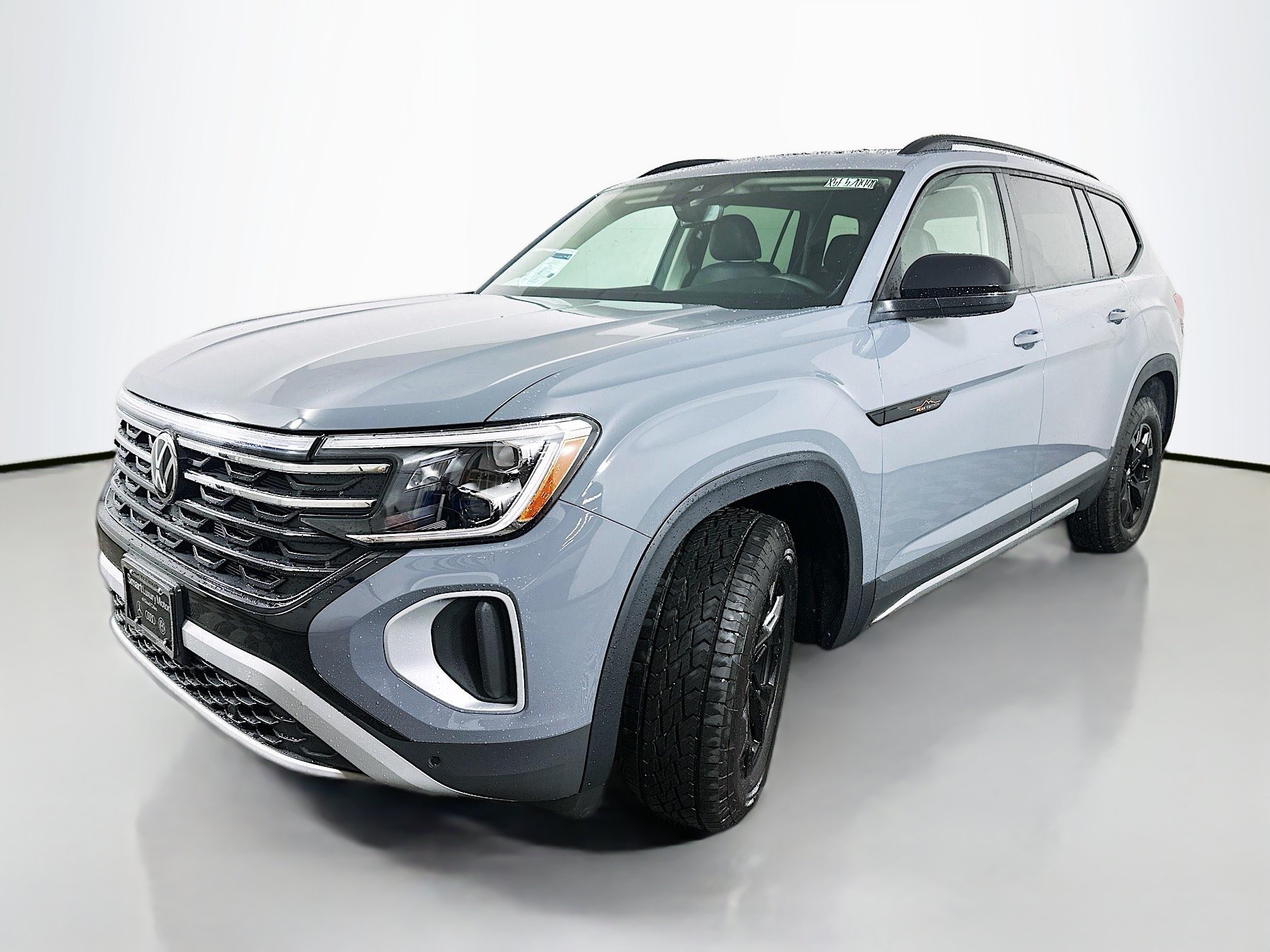 New 2026 Volkswagen Atlas Peak Edition AWD/4WD image 3