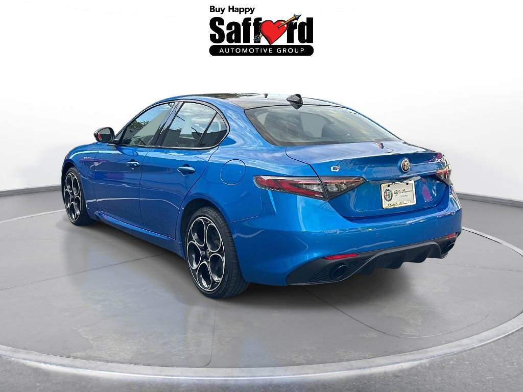 Used 2025 Alfa Romeo Giulia AWD image 6